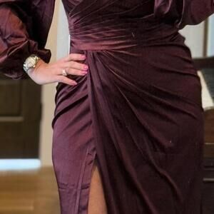 NWT- Beautiful Chic Long Sleeve, Lace up back Burgundy Dress- 14